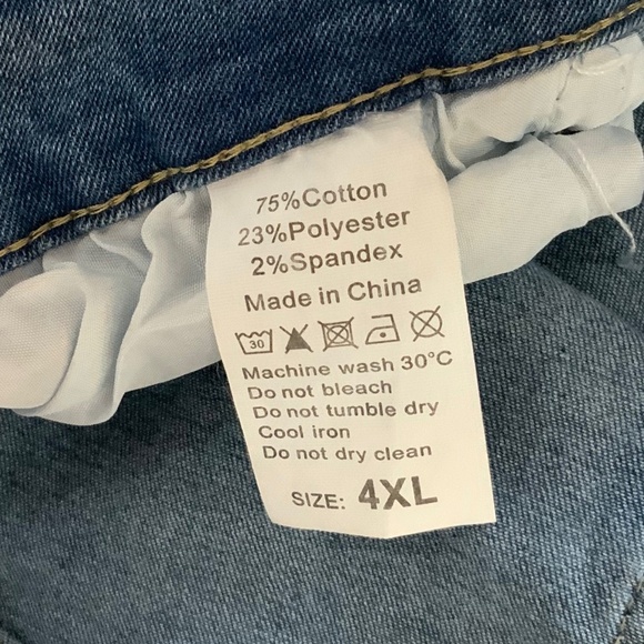 LACE CROPPED SLIM FIT JEANS PLUS SIZE 4X - Picture 9 of 10